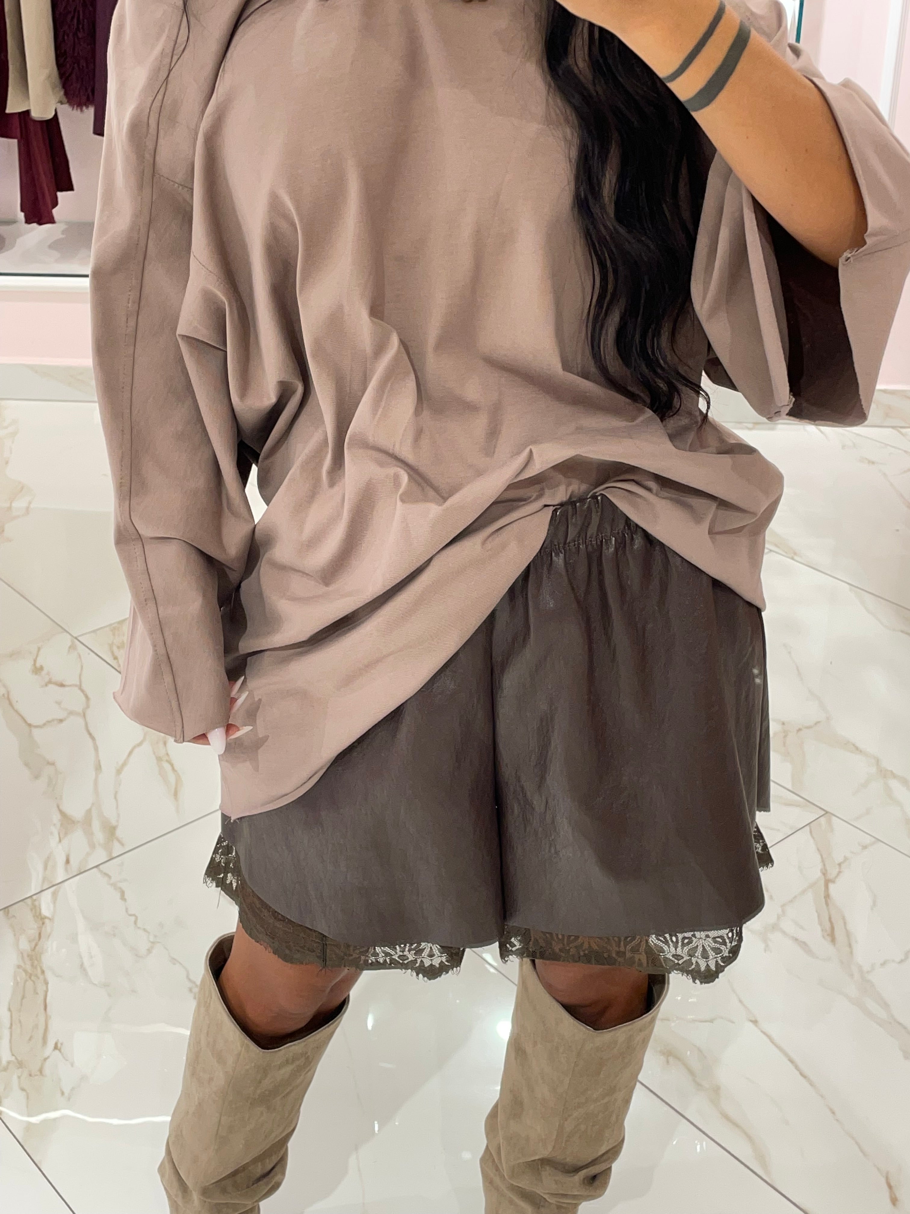 Shorts Ecopelle con Ricami