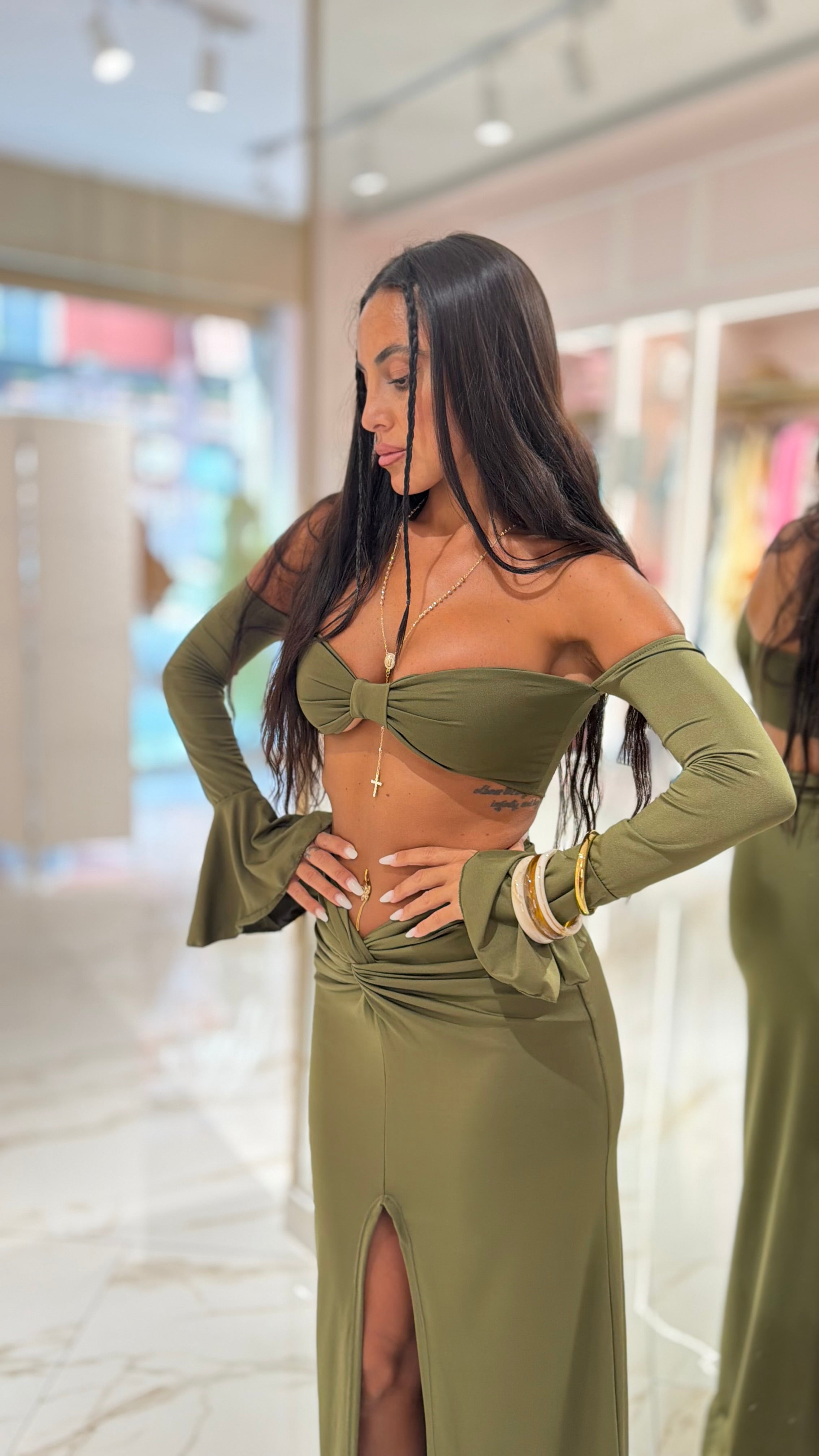 Set Adiva