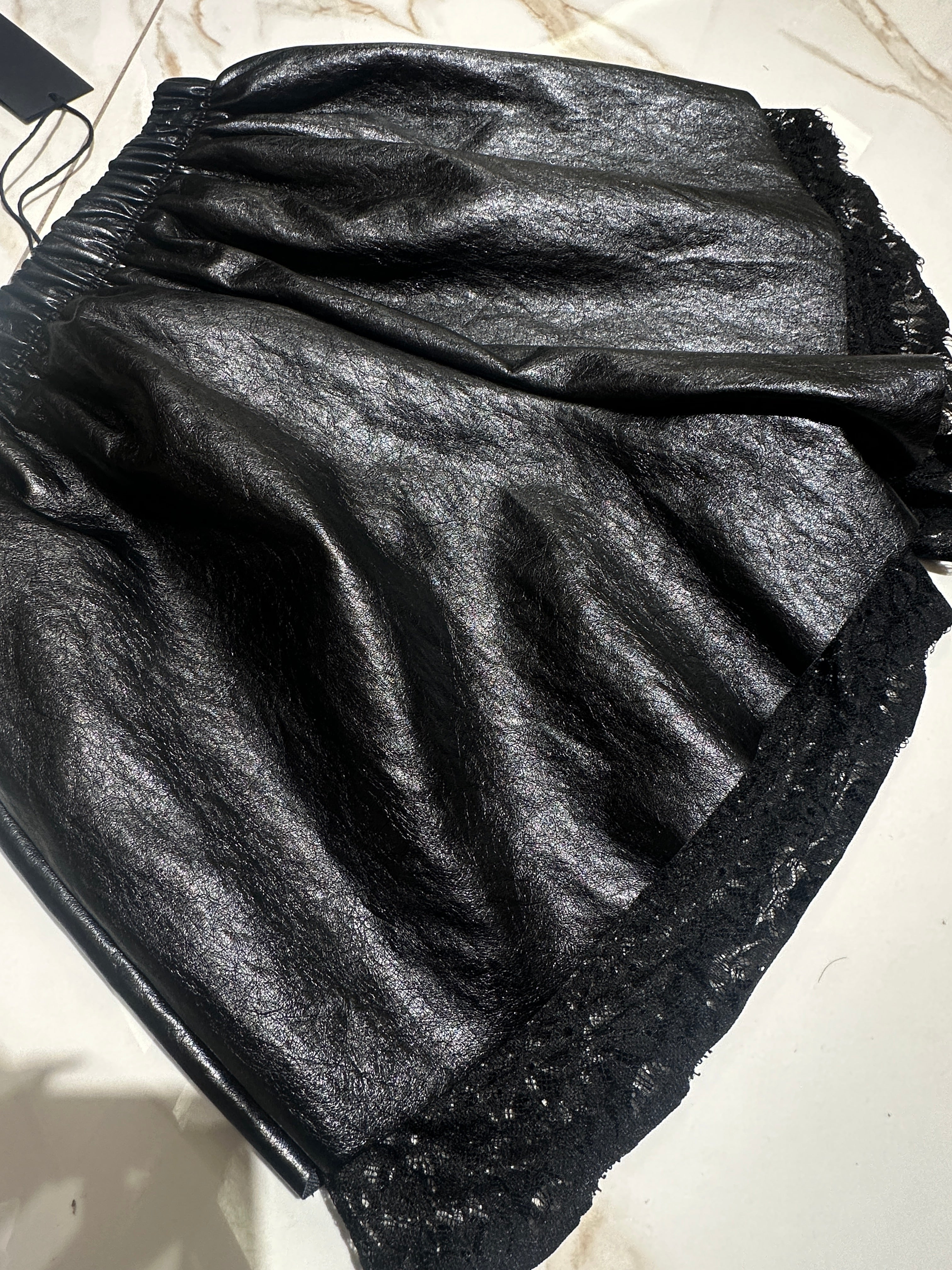 Shorts Ecopelle con Ricami