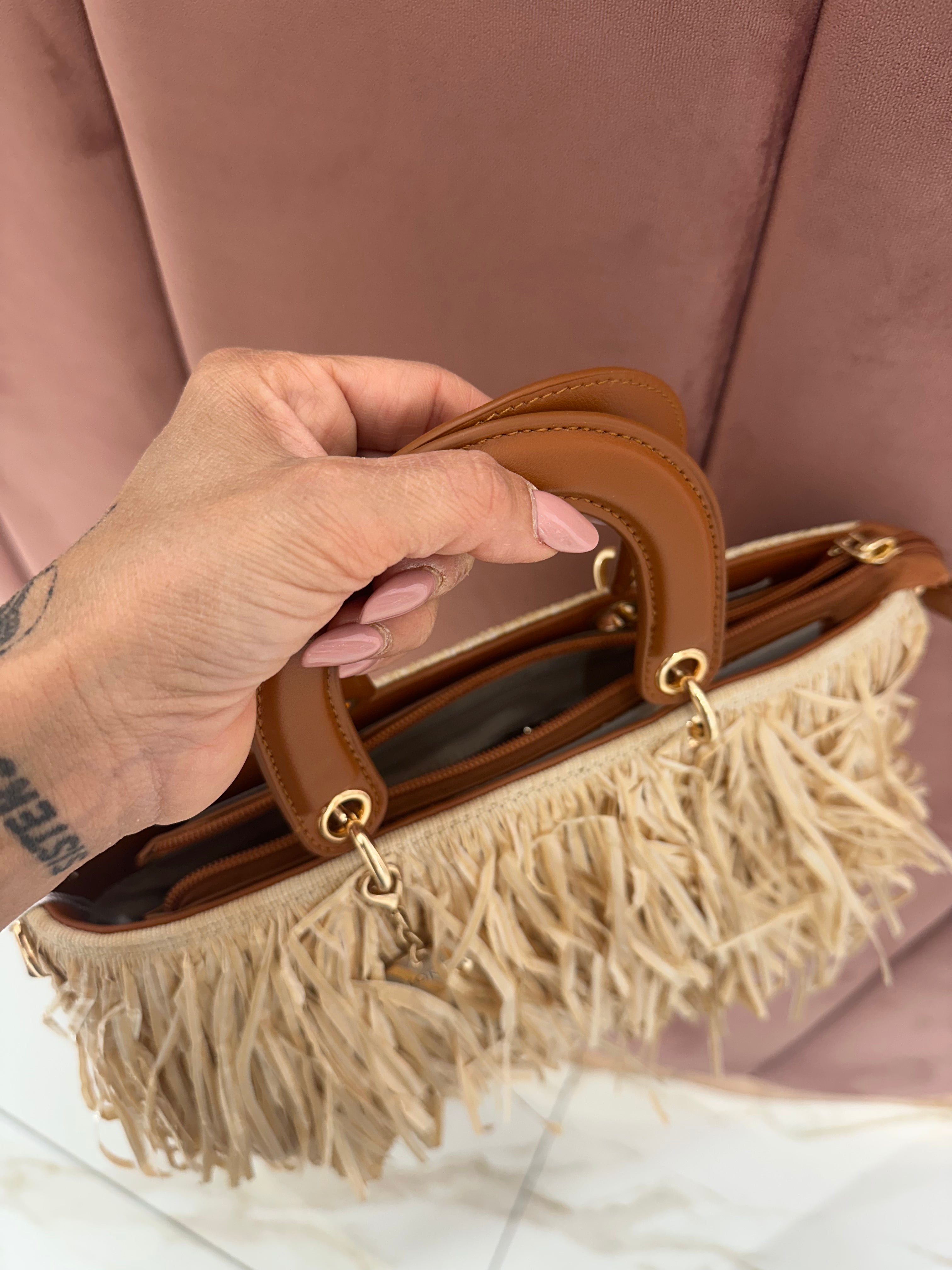 Borsa Hola